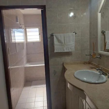Habitacion Con Bano Privado Y Estacionamiento San Martín Room photo